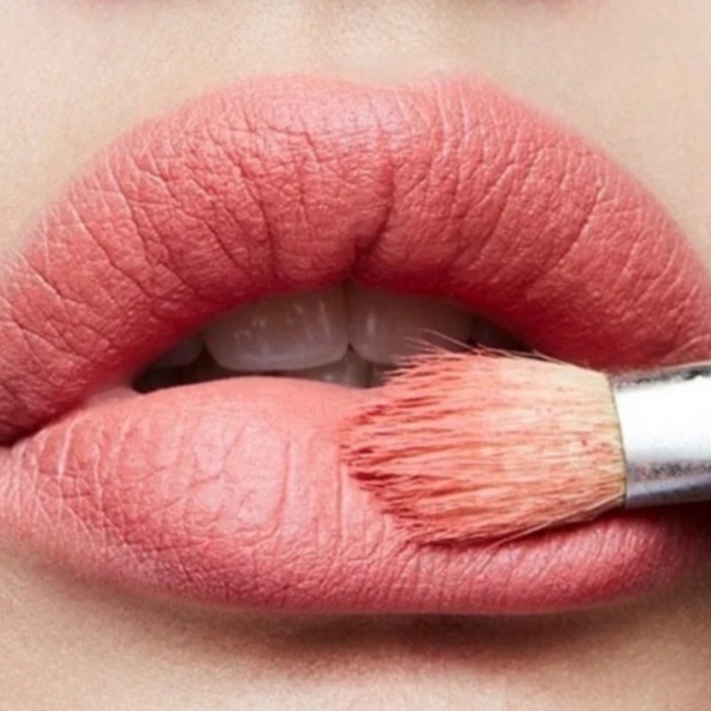 MAC Retro Matte Lipstick Runway Hit
